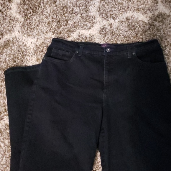 Gloria Vanderbilt Denim - Gloria Vanderbilt dark wash denim jeans